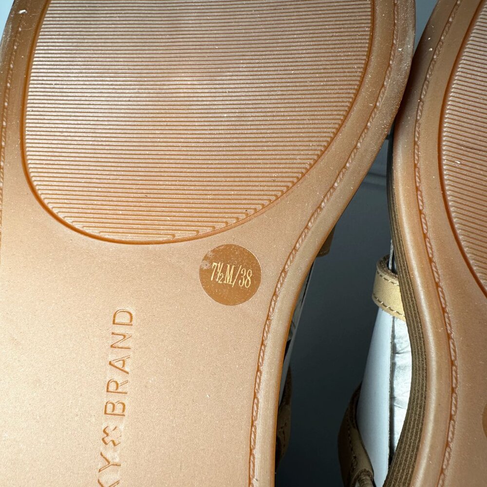 Lucky Brand Women's Ellian Crossiant Lyca Synthetic Wedge Sandal 7.5M, Brand New - Picture 13 of 13
